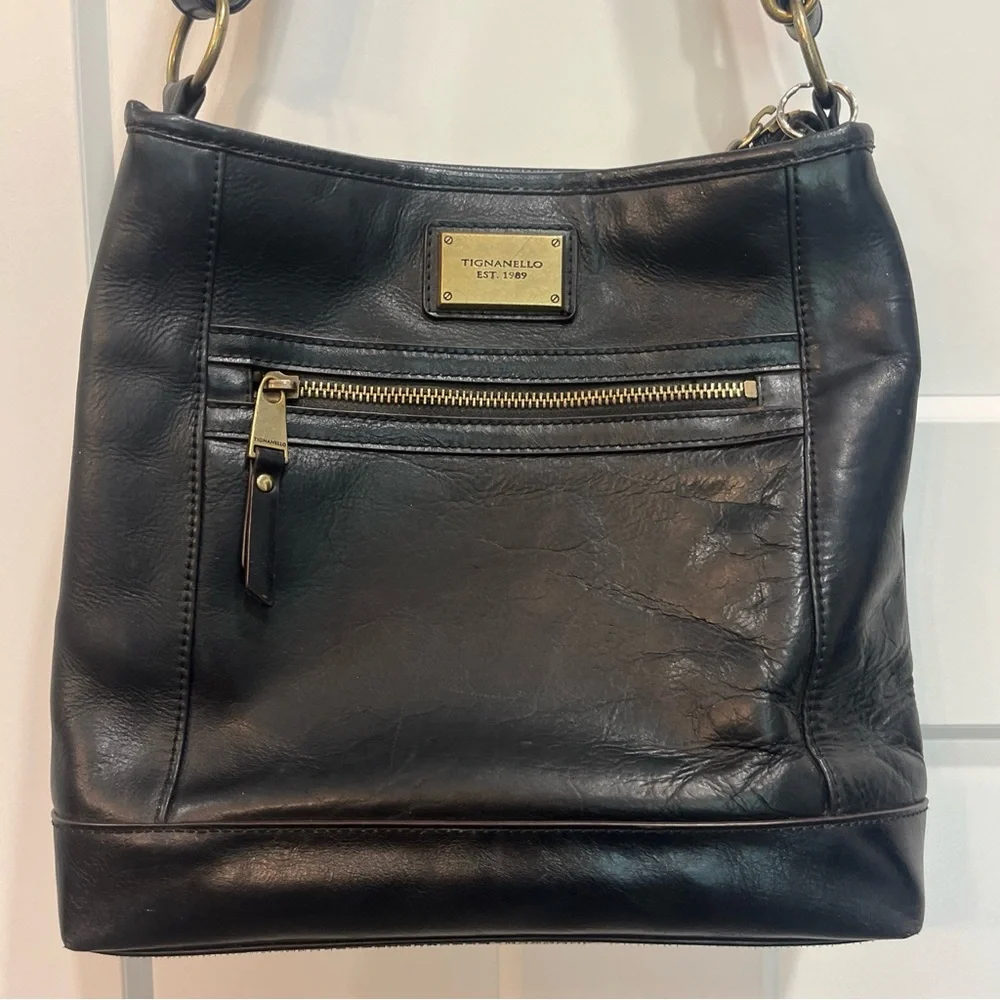 Vintage Black Leather‎ Tignanello Crossbody/Shoulder Bag